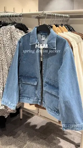 Encontré la chamarra perfecta para primavera! Es de H&M y cuesta $750! Corraaaan por ella! #hm #spring #springoutfit #OOTD #denim #denimjacket 