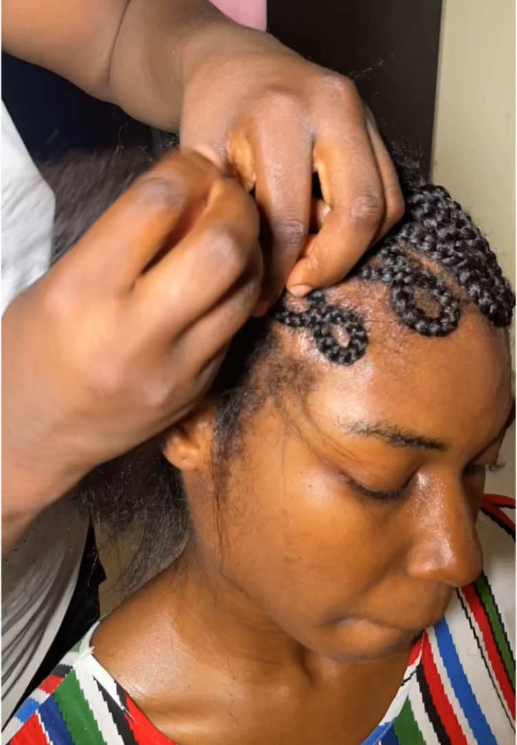 #ibkbraids #ibkdidit #baldhairstyle #cornrows #cornrowshairstyles #zigzagbraids #hairinspo #2025hairstyles #fyp #explore 