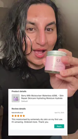 Meet your waterless moisturiser! Order yours today! #viralvideos #moisturiser #dryskin #dryskincare #hydratedskin #hydratedskinishealthyskin #glowingskin #glowingskincare 