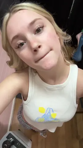 @classiccharm.beautybar on insta!! 