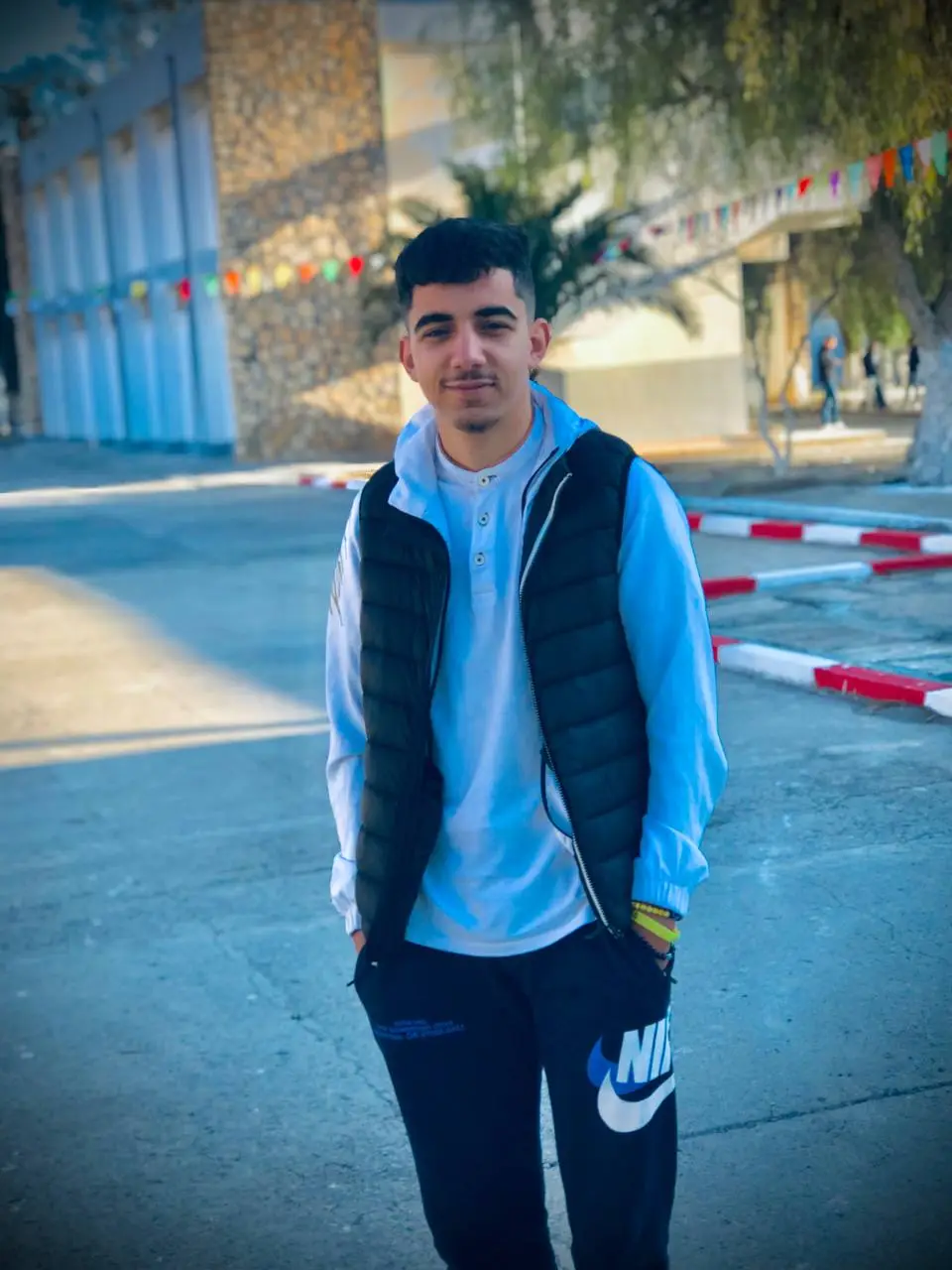 #fŷp #foryoupage #vairal #explore #الشعب_الصيني_ماله_حل😂😂 #ابوني_ربي_يحفظلك_الوالدين🥺❤🙏 #جام #الجزائر #الحمدلله_دائماً_وابداً #ترند_تيك_توك #ترند_جديد 