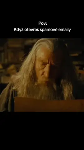Emaily #sranda #humor #zabava #hlasky #skec #komedie #comedia #komedi #fyp #fun #goviral #memecz #memeczsk #pov #ai #gandalf #panprstenu #lordoftherings #frodo #gandalf 