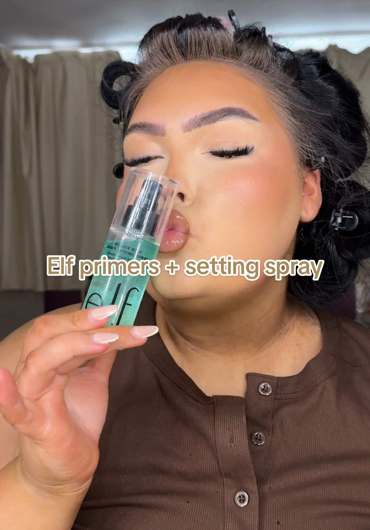 How to make makeup last? These three products are my favs💦💧 #foryoupagе #fyp #luc #viral #trending #elf #primer #settingspray 