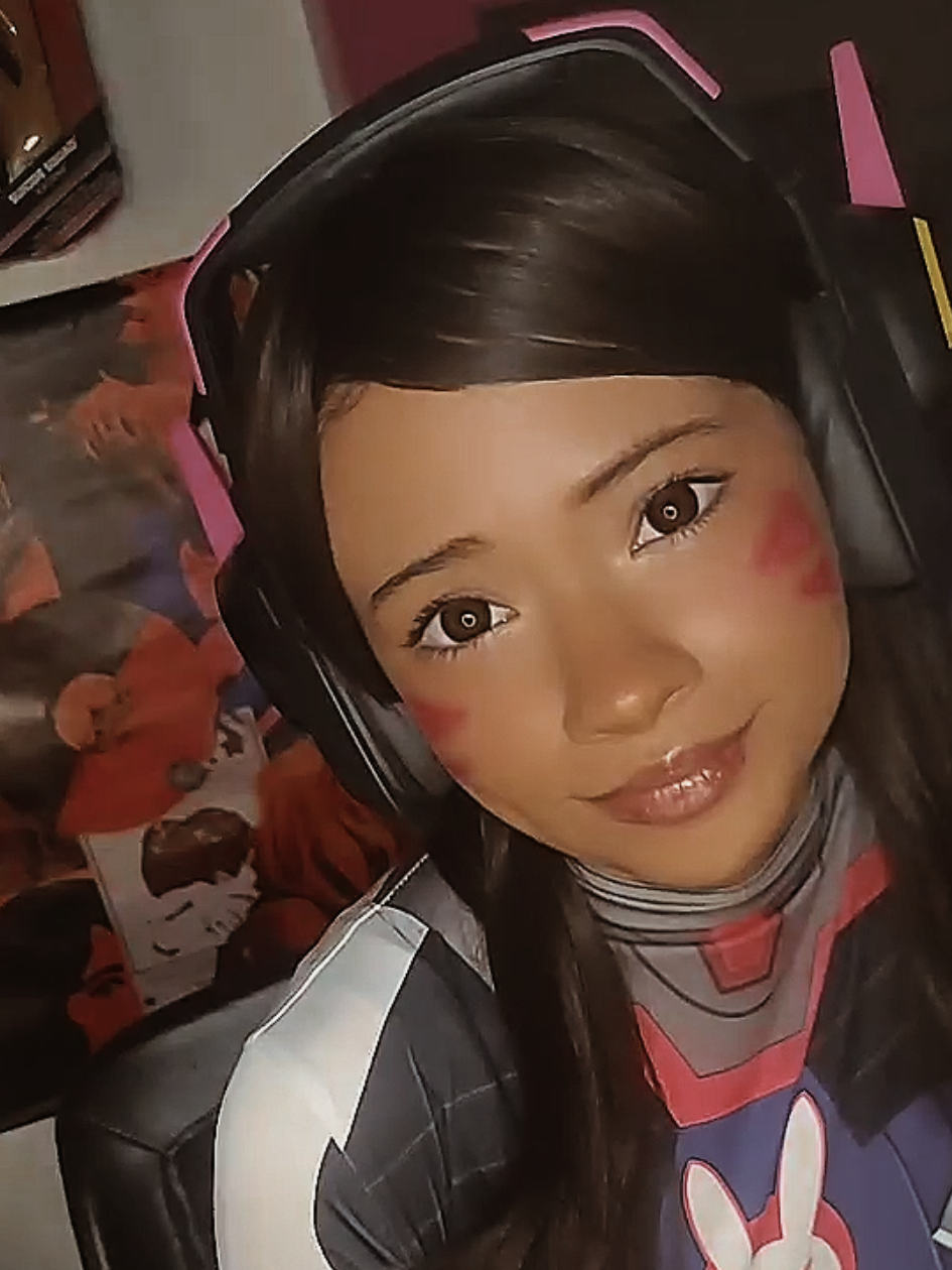 👀👀👀 . . #dvacosplay #dvaoverwatch #dvacosplayoverwatch #overwatch #overwatch2 #overwatchcosplay #ow2 #cosplay #cosplayer #cosplaygirl #foryou #foryoupage #fyp #fypシ゚viral #xybca 