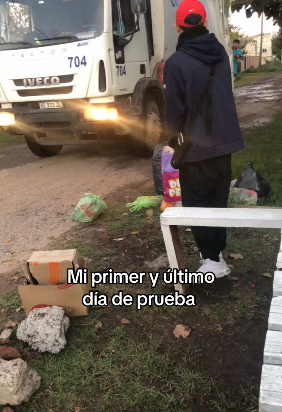 Mi primer trabajo acepto críticas y consejo #paratí #fypシ゚ #basura #videoviralitiktok 