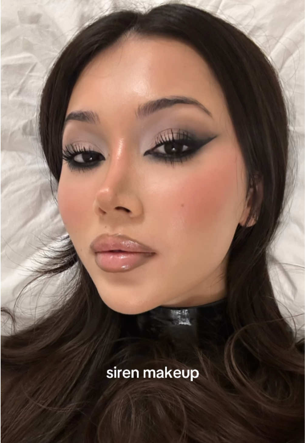 Siren makeup tutorial - step by step on the way! Products: @makeupbymario master neutrals  @maccosmetics glide or die eyeliner @Haus Labs by Lady Gaga liquid eyeliner @YSL Beauty waterproof mascara Mac cosmetics elevated mascara Mac cosmetics griege, fleshpot & behaved #makeuptutorial #eyeshadow #eyeshadowtutorial #eyeshadowlook #makeuplook #sirenmakeup #Eyeliner #eyelinerlook #dramaticmakeup #fullglam #baddiemakeup #cooltonedmakeup 