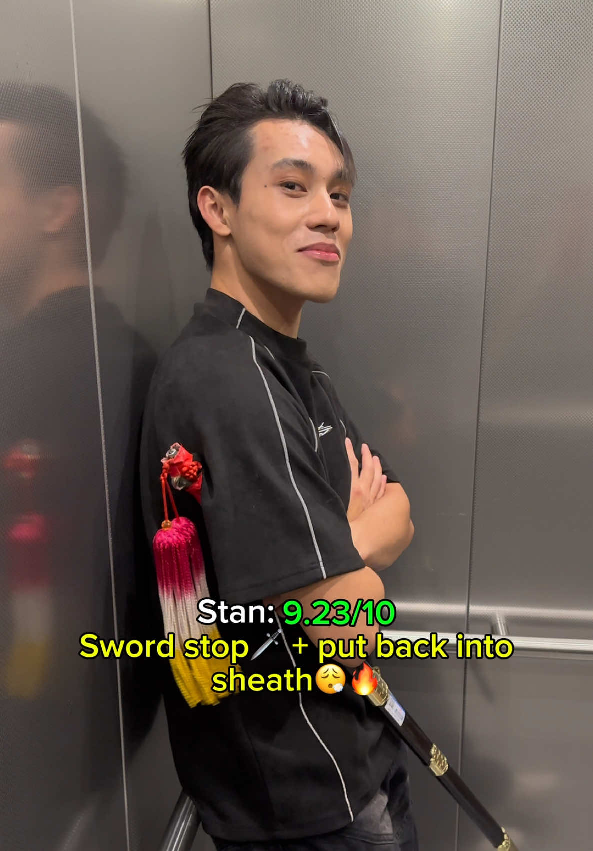 How MARTIAL ARTSITS Open Doors😮‍💨🥋 #martialarts #nonchalantchallenge #wushu #kungfu @elina meng @Anthony Kwan 