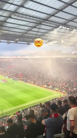 TAKE ME HOME! UNITED #mufc #manunited #manchesterunited #takemehomecountryroads #europaleague #oldtrafford #yanited #footballtiktok #harrymaguire #rubenamorim 