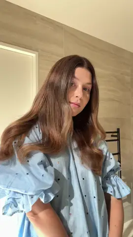 The glossy hair trend is so easy with @Tresemme ANZ. This fool proof 3 step process nourishes and adds shine to my hair like nothing else I’ve ever used. Such a fan! #TRESemme #ad #TRESemmePartner #GetYourShineOn #LamellarShine