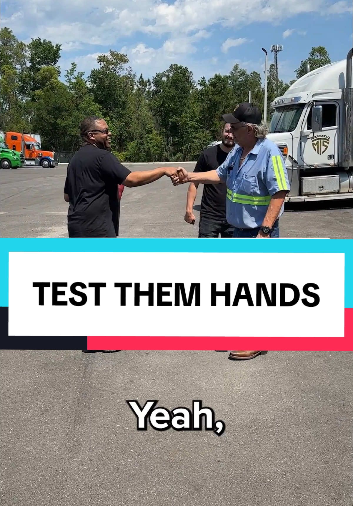 Uncle Rob testing hands out here 😂 #trucker #truckdriver #cdl #cdldriver #usa #softhands #semitruck #merdzic 