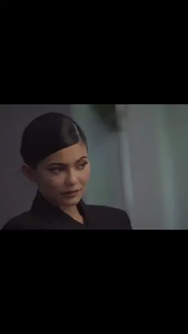 Kylie Kristen Jenner #kyliejenner #forbes #youngestselfmadebillionaire #billion #kyliecosmetics #buggati #papparazi #fyp #for #u #kendalljenneredit #kyliejenneredit 