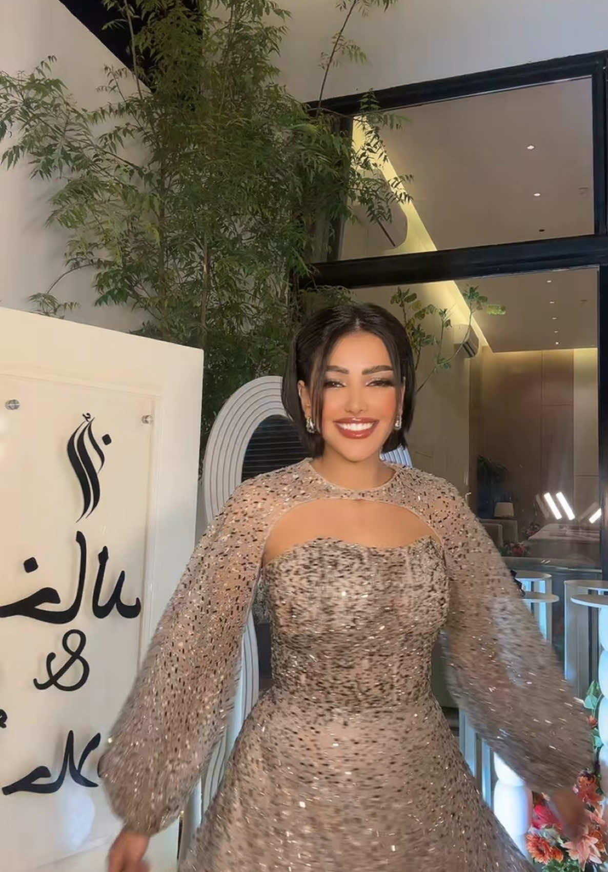 #جود_العنزي🐎 #جود_العنزي #grwm #シ #fypシforyoupageシ❣️ #fypシ #foryoupage #الشعب_الصيني_ماله_حل😂😂🏃🏻‍♀️ #grwmmakeup #سفر #ميكب 