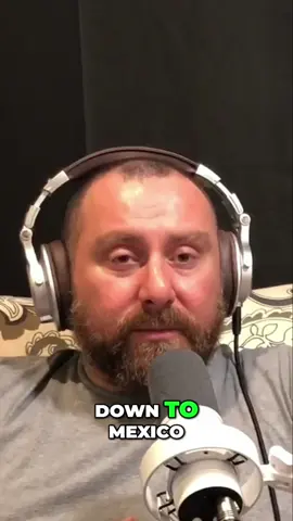 Why is the rest of the world more advanced than the US when it comes to health? #healthy #food #eating #warning #labels #fyp #podcastclips #acrossthebored 