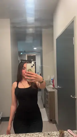 BACK AT IT WITH THE FAJASSSS @shopshapellx #waisttraining #shapewear #shape #fajas #fajate 