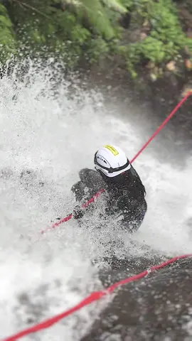 Kalo ga cantik minimal 🫣🤫#CapCut #JJCapCut #fypシ #canyoneering #canyoneringbogor #cewekeren #xybca ##minimal 