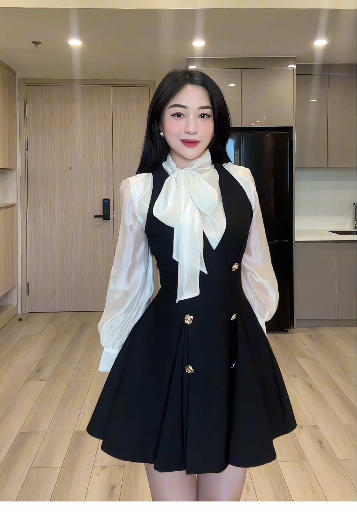 Em váy này siêu đẹpppp #hiuofficial #damxinh #reviewdoxinh 