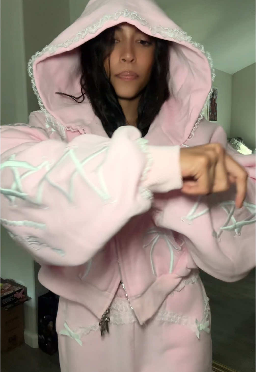 @NAMED COLLECTIVE® Confessions sweatsuit 💕 #namedcollective #sweatsuit #review #OOTD #ootdinspo 