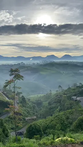 sunrise point cukul gapernah gagal ✨ #pengalengan #sunrise #cukulpangalengan #sunrisepointcukul #CapCut #fyp #fypシ゚ #xyz #bandung #foryoupage #