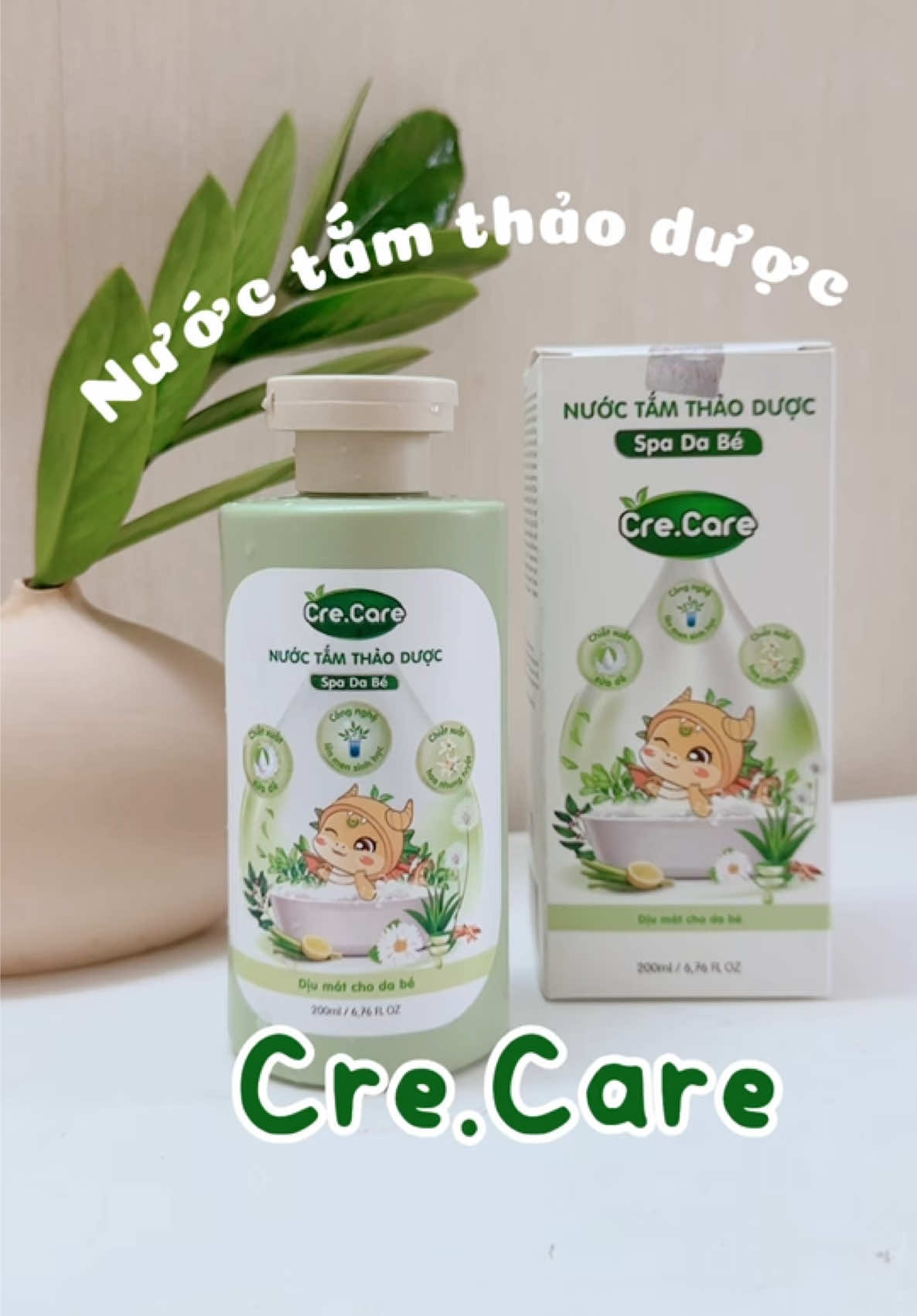 Nước tắm thảo dược Cre.Care cho em bé từ sữa dê & hoa nhung tuyết #crecare #crecarevn #mebimsua #chamcon #embe #béyêu #sosinh 