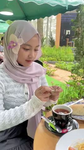 pov : di vid in kamu 