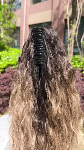 So beautiful #tiktokshop #fyp #tiktokmademebuyit #fashion #xixibibeauty #tiktokshopblackfriday #hairextensions #ponytail 