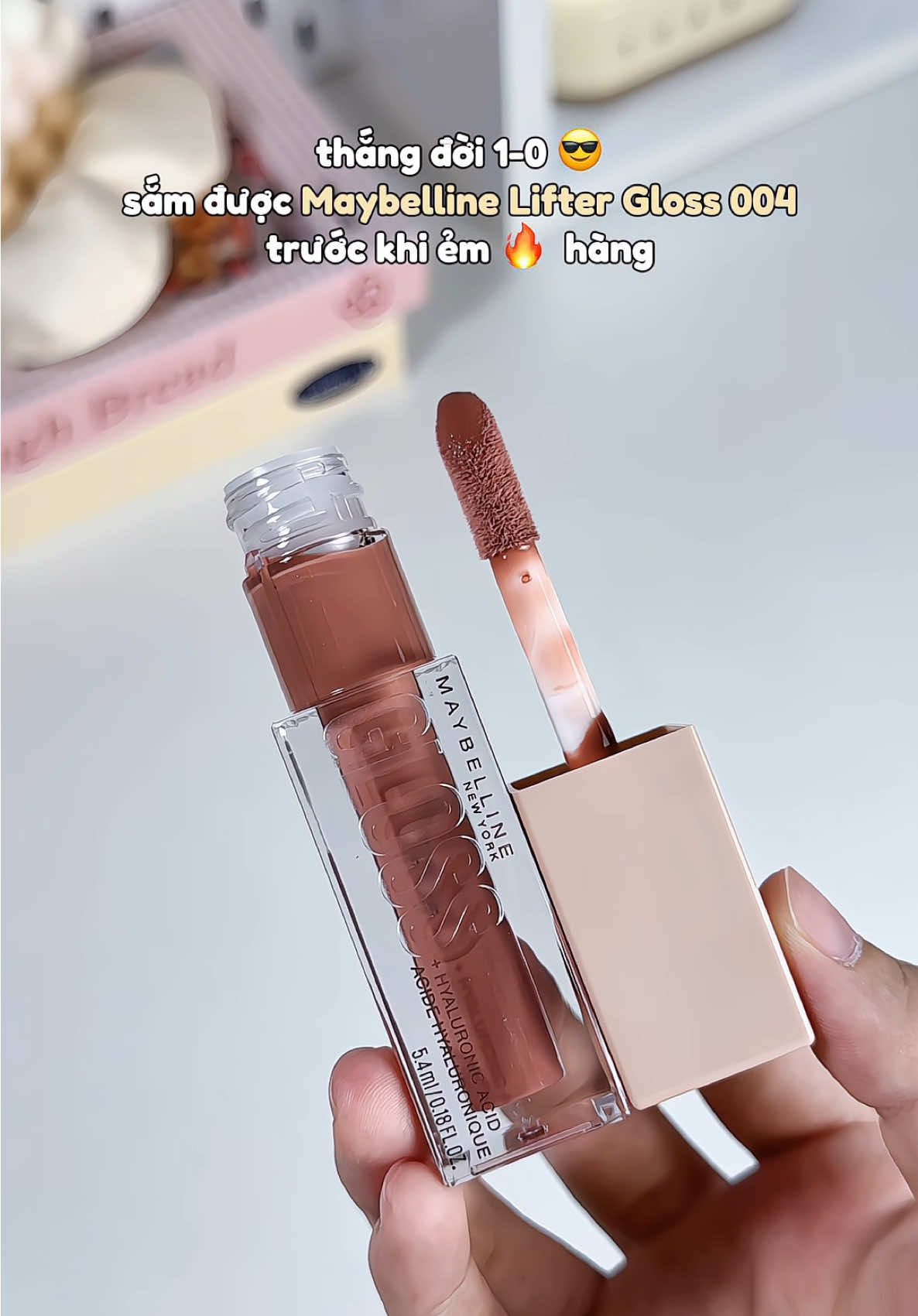 nó Hàn Quắc mà nó Âu Mỹ 🫦💅🏻 #xuhuong #xh #viral #sonbong #maybelline #liftergloss #004silk #makeup #lipgloss #reviewlamdep #chinufuttt  