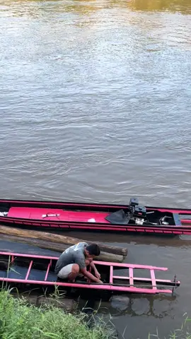 Redup🗿#fyp #vibes #balapketinting #vidioviral #sungaibesar #ketintingkalimantan #mamaracing #mancing #perahu #kapal 