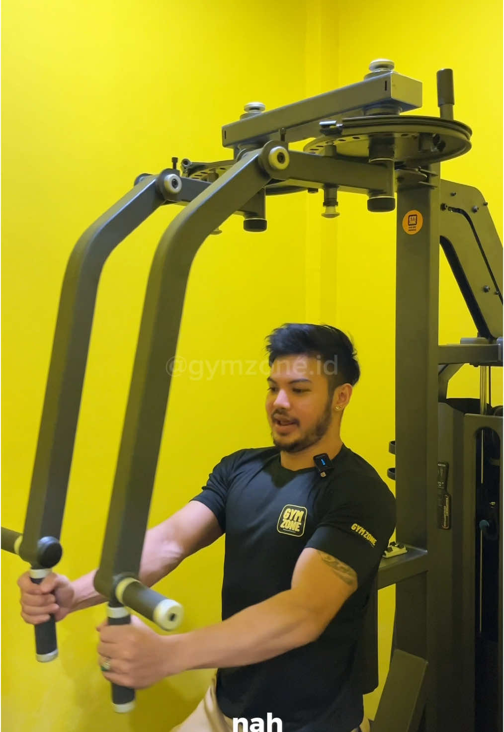 ✨ GYM ZONE KELAPA GADING ✨ Fasilitasnya okey banget buat kalian latihan, kalian yang pengen cobain rasa nya latihan di private gym kaya gini langsung booking Gym Zone Indonesia melalui aplikasi Gym Zone yang bisa kalian download di Appstore/Playstore 🥰‼️ Link download ada di bio!! Dapatkan disc 50% untuk pengguna pertama aplikasi✨ ##GymZoneIndonesia##Indonesia1privategym Booking Now!! Operational Hours Tanjung Duren 8.00 am - 11.00 pm Kelapa Gading 06.00 am - 11.00 pm For more info Contact us for reservations  📞 +62 819 9319 9393 ✉️ gymzoneinovasiindonesia@gmail.com ##GymLife ##gymmedia##workout##gym##Fitness##gymindonesia##fyp##gymzoneid##infogym##jakarta##promogym##gymkeren##gymmotivation ##gymrat ##gymreels ##gymzone #privategym 