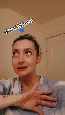 I'm telling y'all if you have dry skin for one but two if you just have skin you need first aid Beauty it is top tier I will never be without it I hope!! and don't forget first a beauty PR / mailer I'll be okay with either I love you all #firstaidbeauty #moisture #trendingvideo #psoriasis #sos 