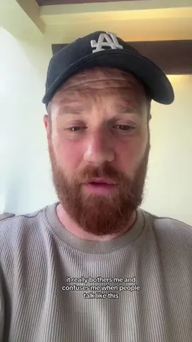 #stitch with @Lyss | Solo Female Travel 🌎 it boggles my mind, like they are expecting to spend £1 a day and do everything for that £1 #fyp #thailand #asia #travel #traveltiktok #money 