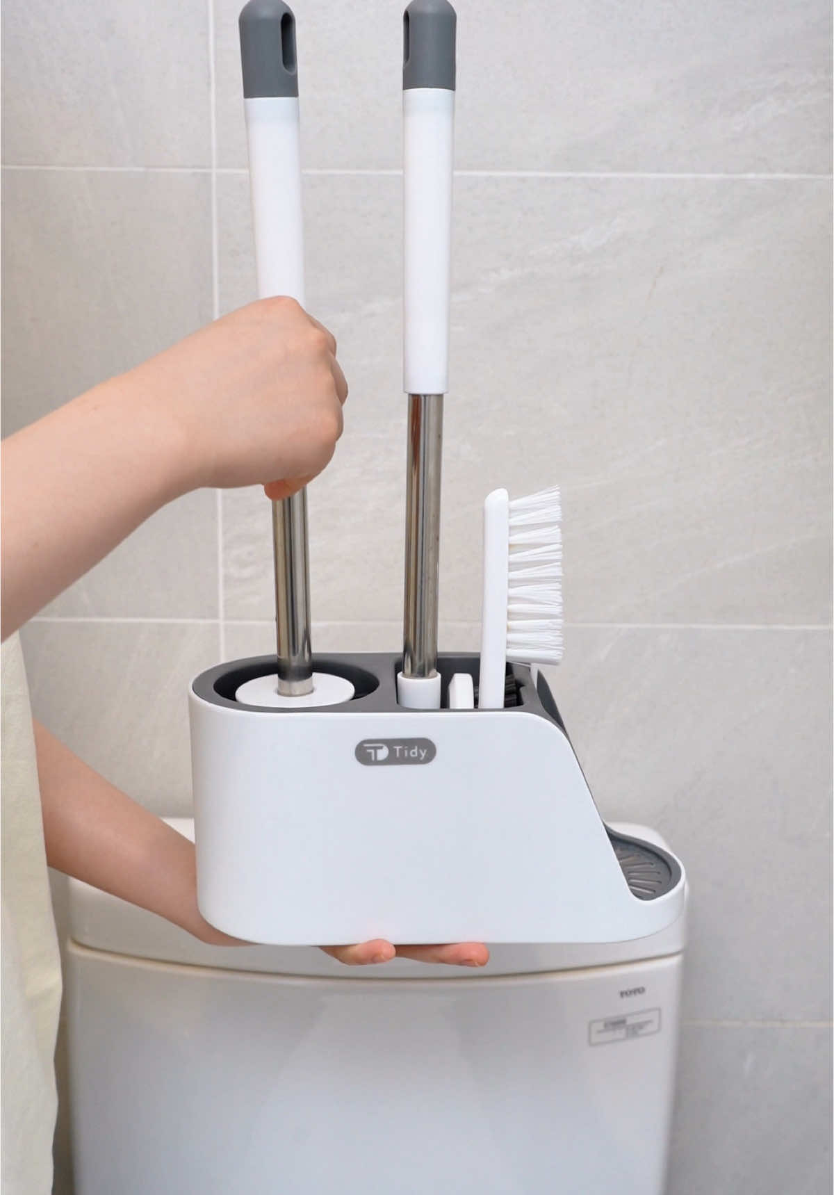 Cọ bồn cầu đa năng, vừa cọ sàn vừa cọ bồn sứ . Quá tiện và sang trọng #coboncausilicon #nhavesinh #viecnha #nhatam 