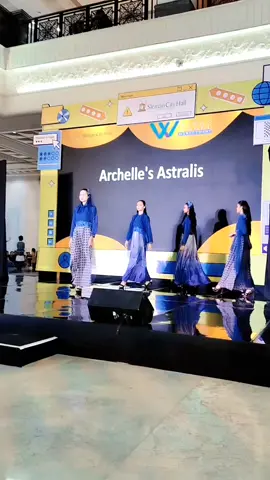 Fashion Show #fashion #model #catwalk #slemancityhalljogja #agency #busana #gaun #lebaran #muslim #designer #cantik #jogja #jogjakarta #djohanekspresi #akting #aktor 