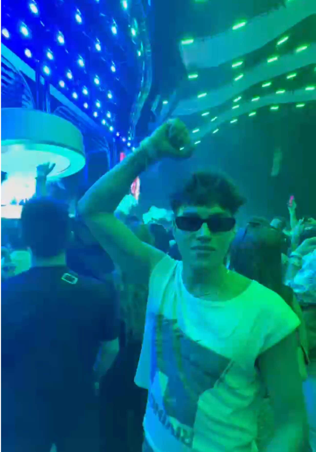 SO PROUD! @LISA 👏🏼 