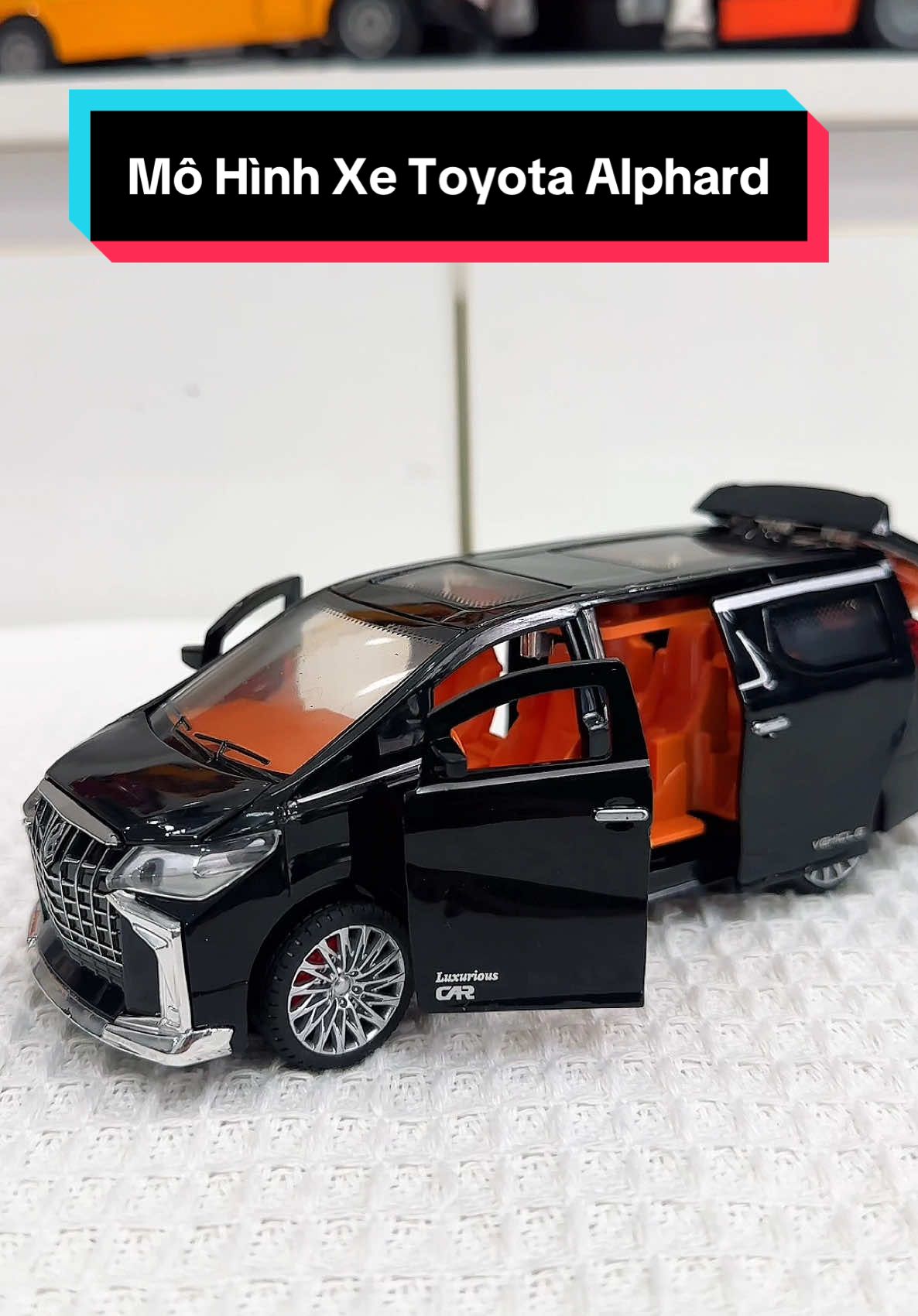 Mô hình xe Toyota Alphard tỉ lệ 1:24 mở được cửa kèm nhạc đèn, xe chạy đà 🚐 #dochoi #dochoichobe #xuhuong #viral #xedochoi #mohinhxe #dochoixe #dochoibetrai 