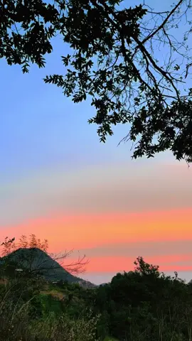 Sin texto porque un atardecer como estos solo se disfruta🤍 Mirador Rox K’ay, Cunén, Quiché  #atardeceres🌅 #paz #tranquilidad #fly #flypシ #paisajesnaturales 