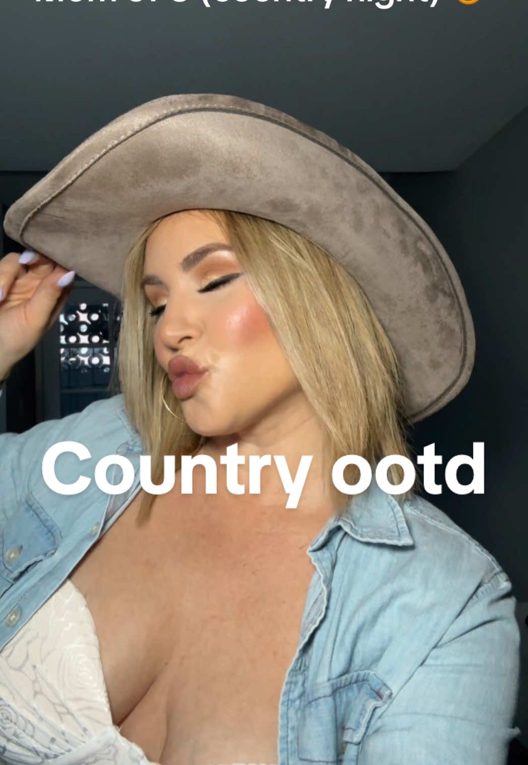 Tonight was country night! #country #style #fashion #nightout#momsover30#MomsofTikTok #countrystyle #countryfashion