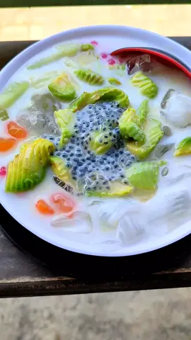 pengisi weekend mu nih #semarangculinary #jeparahits #kakilimajepara #explorekudus #murahnikmatlezat #jajanjepara #kulinertiktok #estelersultanviral #jeparaculinary #jajanantiktok #explorejepara 