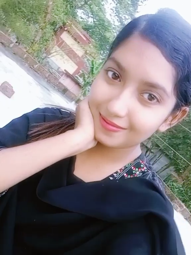 ভালোবাসো নাকি ভালোবাসো না??🤔 #Love #tranding #simran #tiktok 