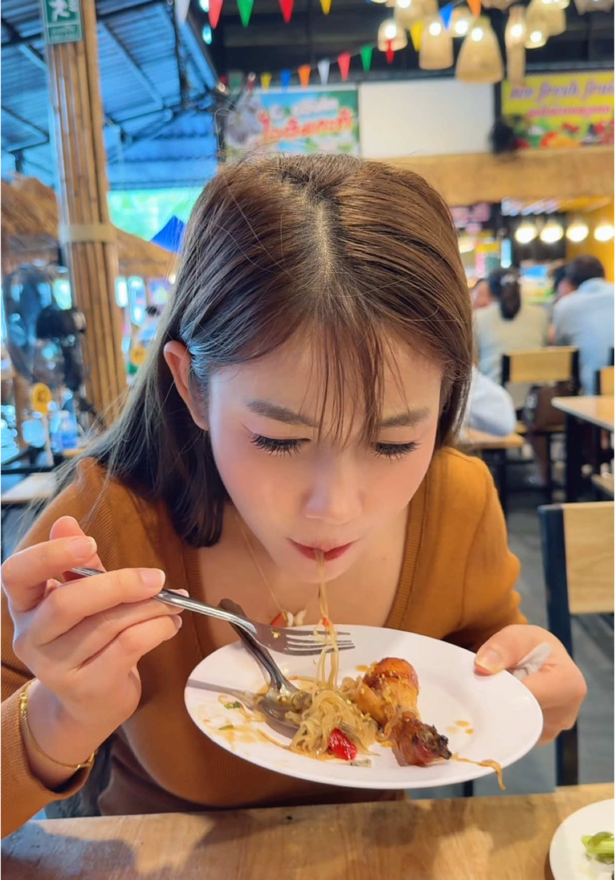 1 อาทิตย์ 7 วัน กินส้มตำไปแล้ว 5 วัน🥹 นัววววววม๊ากกดกใครเป็นบ้างงง สาภาพมาาา ‼️🙏🏻#ครูเบียร์ #ครูเบียร์นุติญา #เบียร์นุติญา #คอลฟิวส์มายมิ้น  #เบียร์กะโปร 