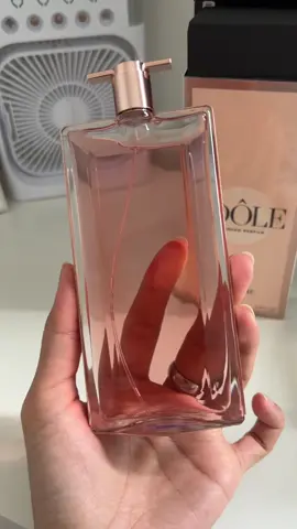 #น้ําหอม #perfume #น้ําหอมแท้ 