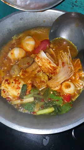 Porsi 20rb🔥🥵🥵🥵 #seblakmisel #seblakprasmanan #seblakviral #fypシ゚ #kuliner 