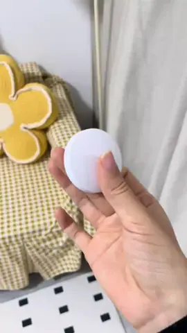 .一秒解决冬天不想起床关灯的方法，建议每个宿舍都众筹一个，用起来贼方便#懒人开关灯神器 #宿舍神器 #遥控开关 #宿舍好物 #遥控开关#tiktokshop