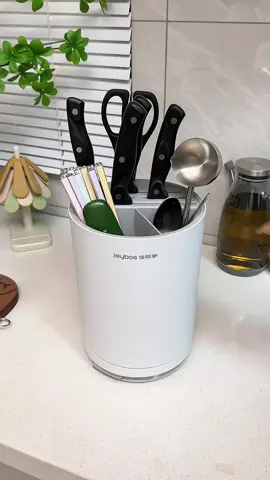 Kệ đựng dao thớt xoay 360 độ. #giadungtienich #dogiadungthongminh #giadungxanh