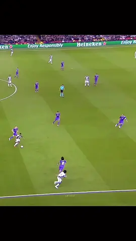 Sergio Ramos' Crazy Tackling Skills 🔥 ☠️#sergioramos #tackle #skills #footballtiktok #fyp #goat🐐 