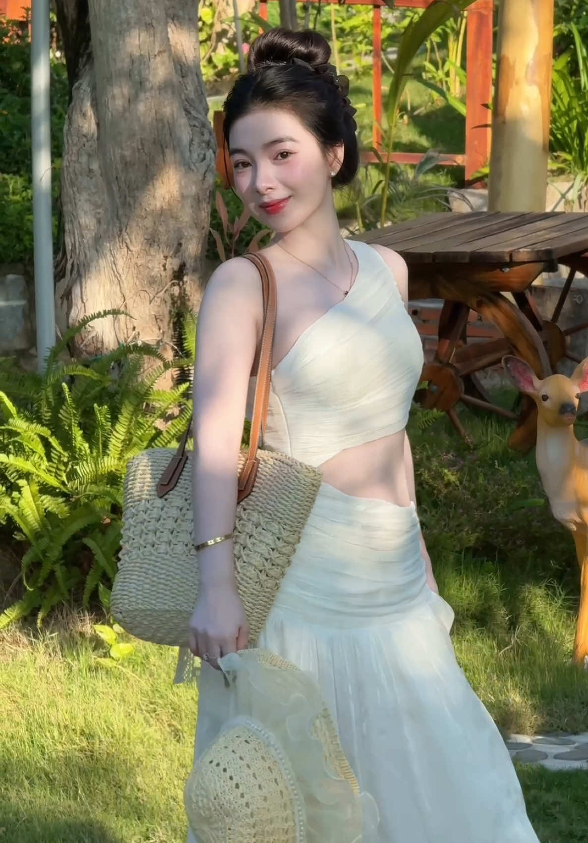 Đi biển nhưng thích nhạc miền tây 🤭