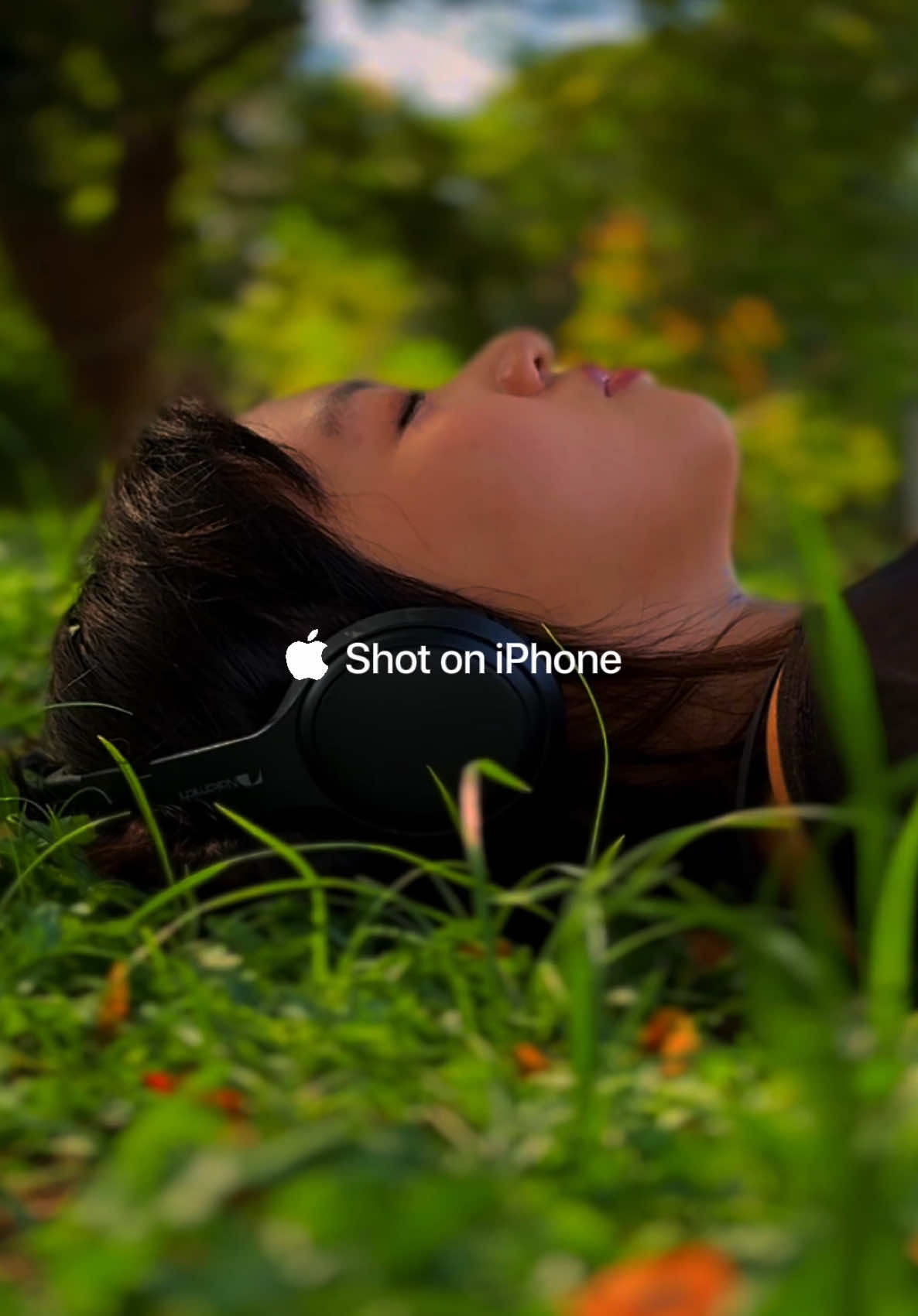 Akhirnya bisa nyobain kamera iPhone 16 dan fitur-fiturnya lebih hands-on 🤩 Will iPhone 16 be ✨THE✨ phone for content creators in 2025? 🤔 #Apple #iPhone16 #ShotOniPhone 