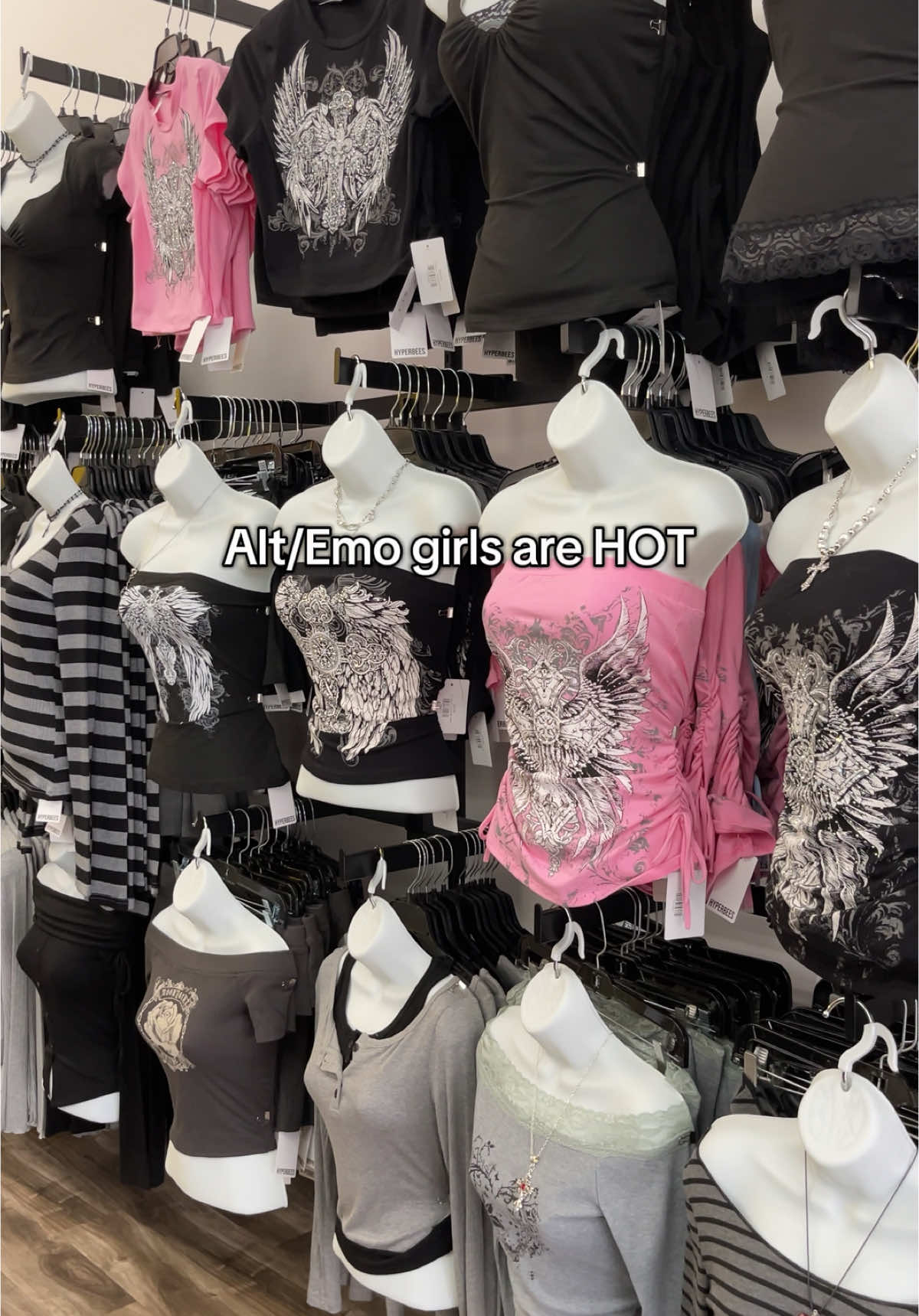 All girls are HOT #2000sfashion #y2kfashion #mcbling #grunge #streetwear #cleangirl #altgirl #outfitideas #styleinspo 