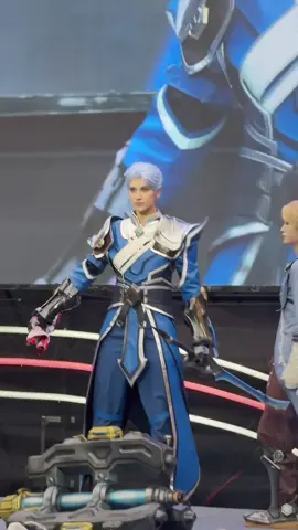 Aduuuu, chị Karina chỉ cos Khải y nhuw xé tranh bước ra luôn 😭 tôi yêu chỉ!!!!!!!!!!! Oidoioi, đẹp trai quá, đẻ tằng tằng luôn!! #cosplay#cosrina#cosvd #hok #honorofkings #王者荣耀 #vươnggiảvinhdiệu #vuonggiavinhdieu 