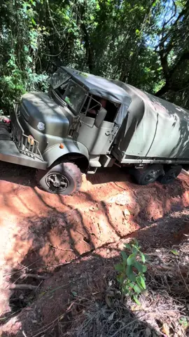 Mamute 🦣 6x6.   ATB Agudos-SP #adventure #adventuretruck #truckclub #truck6x6 #truck4x4 #truckdriver #mb #adventurebus #mb 