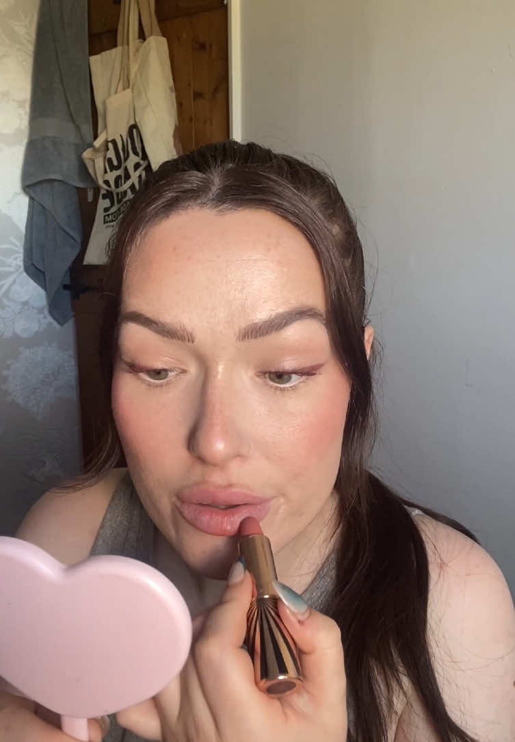 Natural fresh makeup tut 💐 Products used @Charlotte Tilbury skin prep, flawless fiter shade 1, beautiful skin concealer 2.5, PT lipliner, in love with olivia lipstick, dream pop mascara @Lancôme concealer @Jordana Ticia Cosmetics set and brighten powder @VIEVE blush in sorbet and eye wand in mahogany  @e.l.f. Cosmetics UK halo contour wand in fair